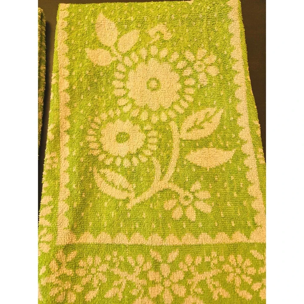 Vintage Lady Pepperell Towels  Green Floral Fringe  USA  Set of 2